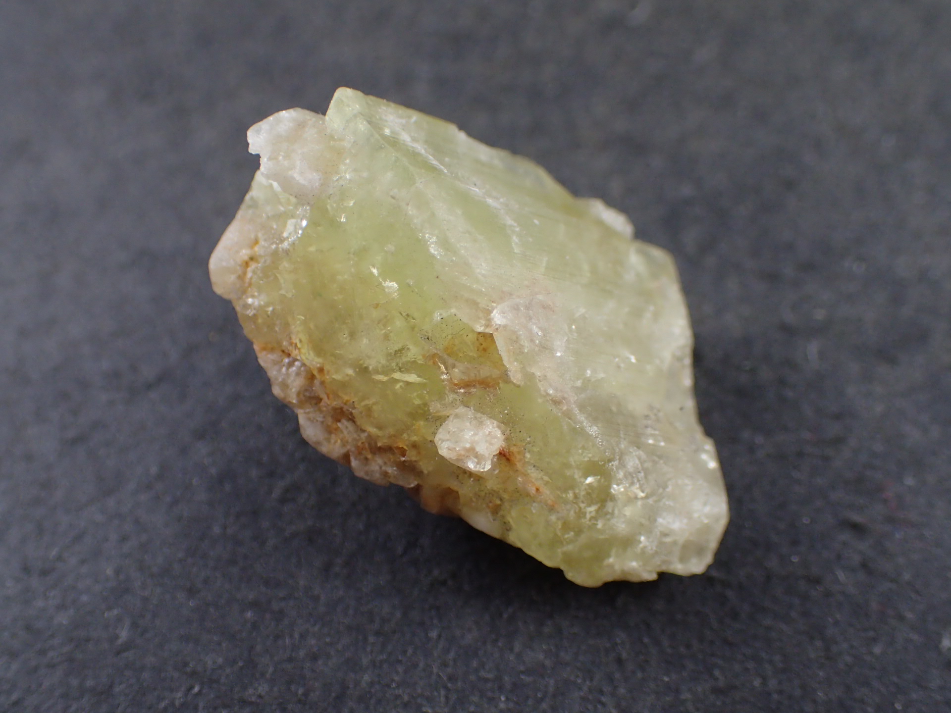 ブラジリアナイト原石 ｜石の販売専門店【vec stone club】