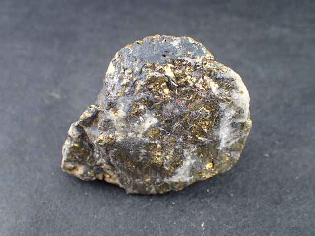 最高品質黄銅鉱(Chalocopyrite, CuFeS₂) Nouva Mine, Talate, Morocco