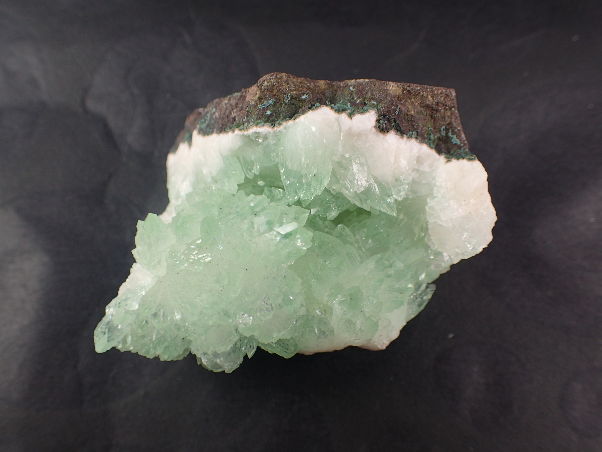 グリーン魚眼石（Apophylite） Deccan Plateau, India 産 ｜石の販売