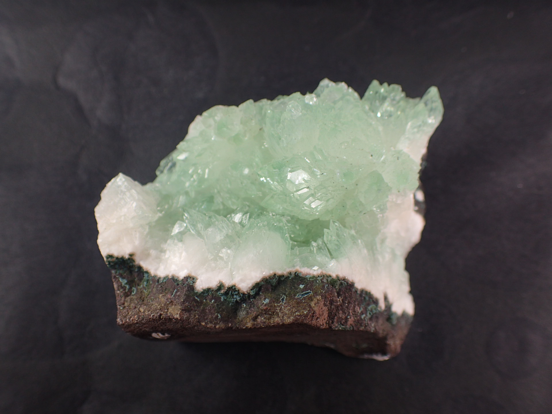 グリーン魚眼石（Apophylite） Deccan Plateau, India 産 ｜石の販売