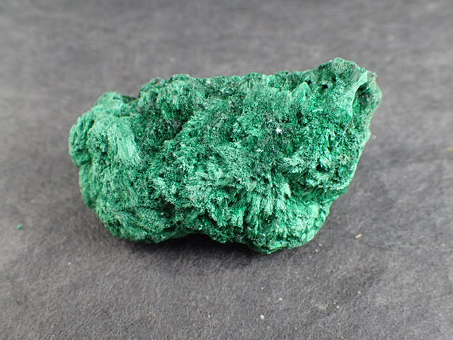 最高品質マラカイト原石 中国湖北省 産 ｜石の販売専門店【vec stone