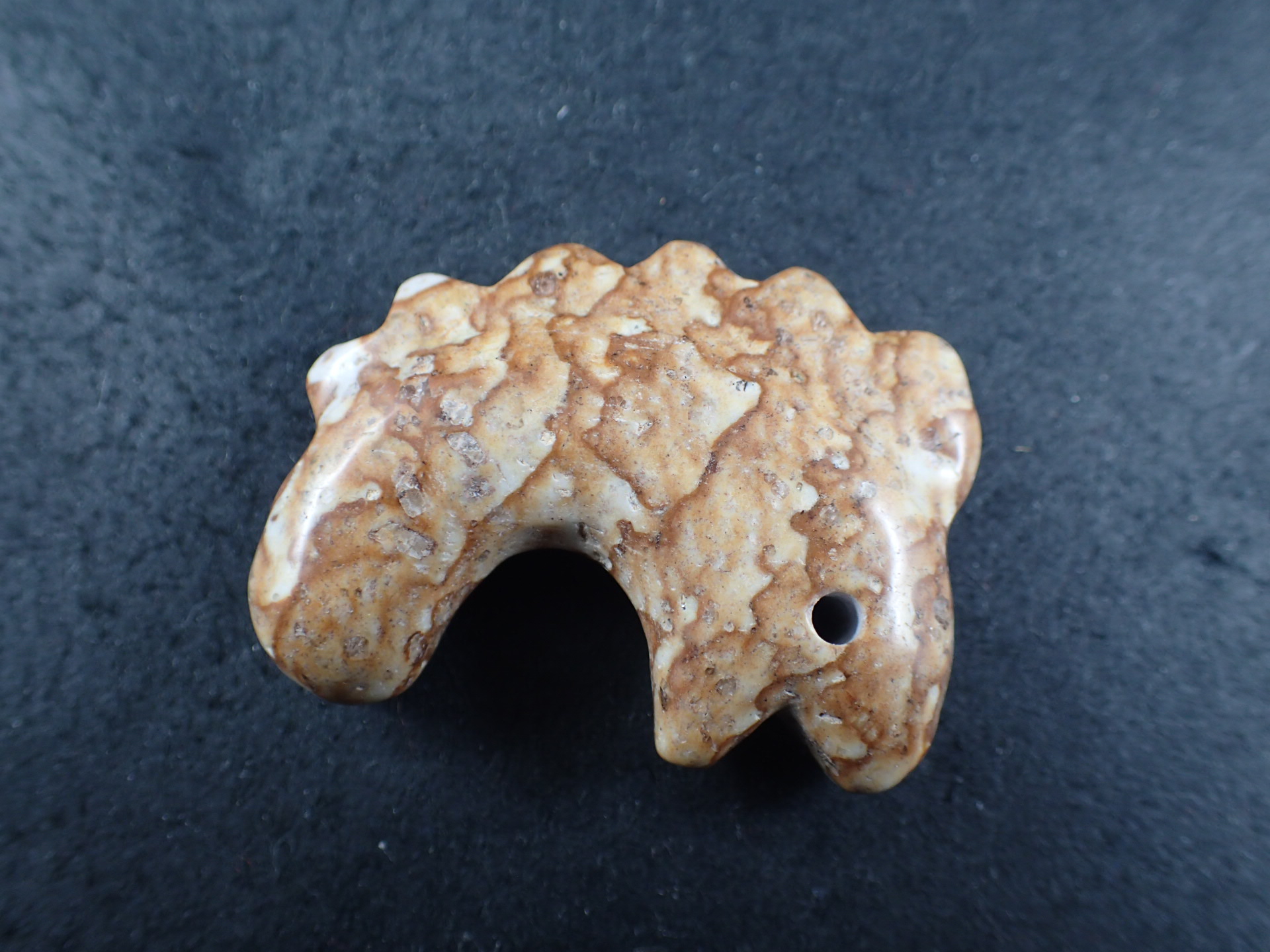 最高品質姫川薬石(Himekawa Yakuseki) 勾玉 鬣型 新潟県糸魚川市 産