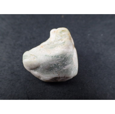 最高品質ヒスイ輝石(Jadeite) 新潟県糸魚川市青梅町 産 ｜石の販売専門