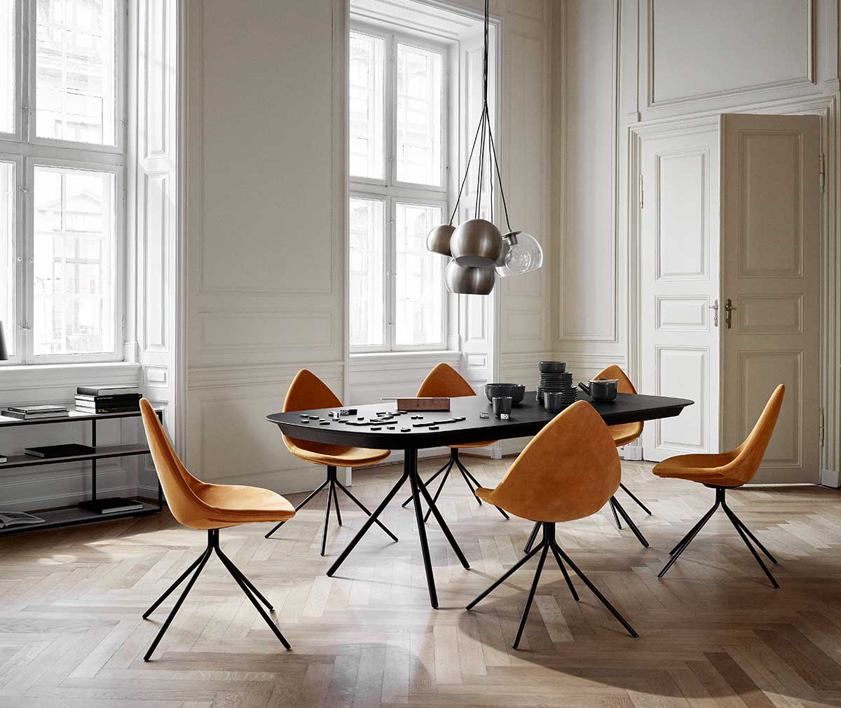 BoConcept Ottawa Chair, Black / White | Vepsäläinen