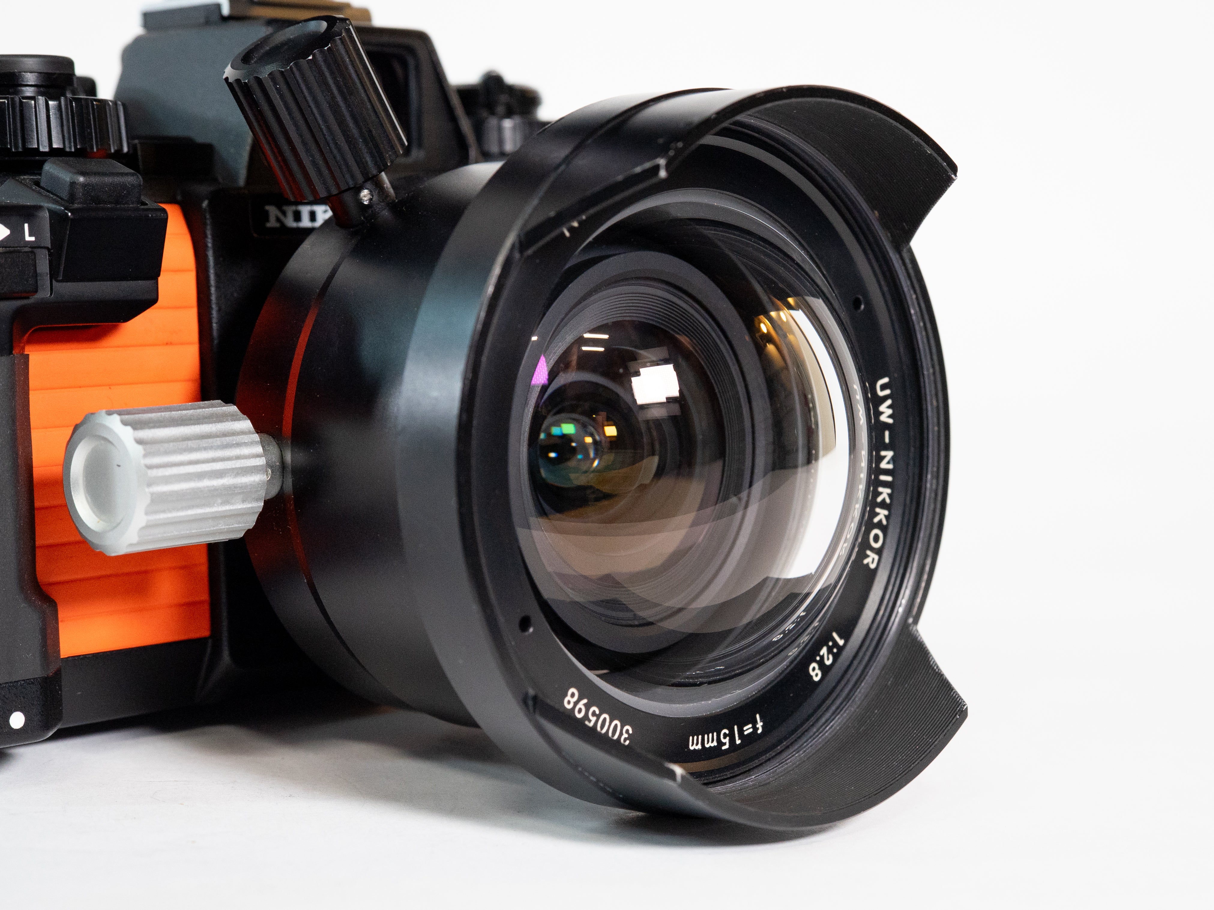 Nikonos V 35mm Film Camera with UW-Nikkor 15mm Lens w/ Nikonos