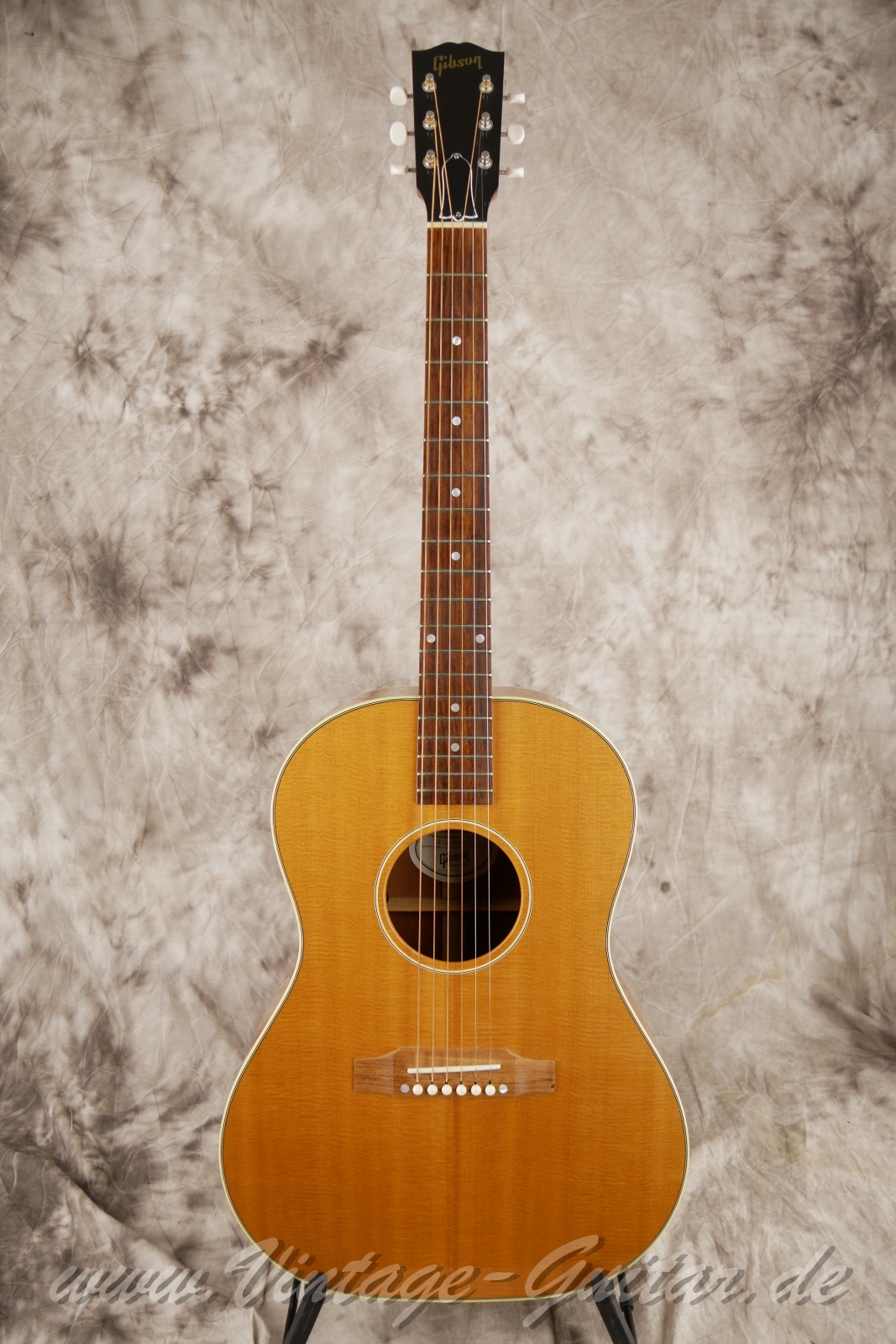 Gibson LG-2 American Eagle