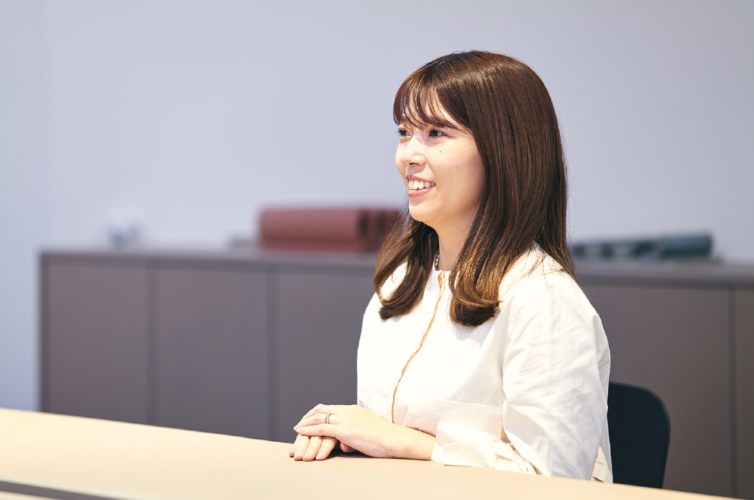 先輩インタビュー（田中 百美） | 岐阜県多治見市のタイルメーカー