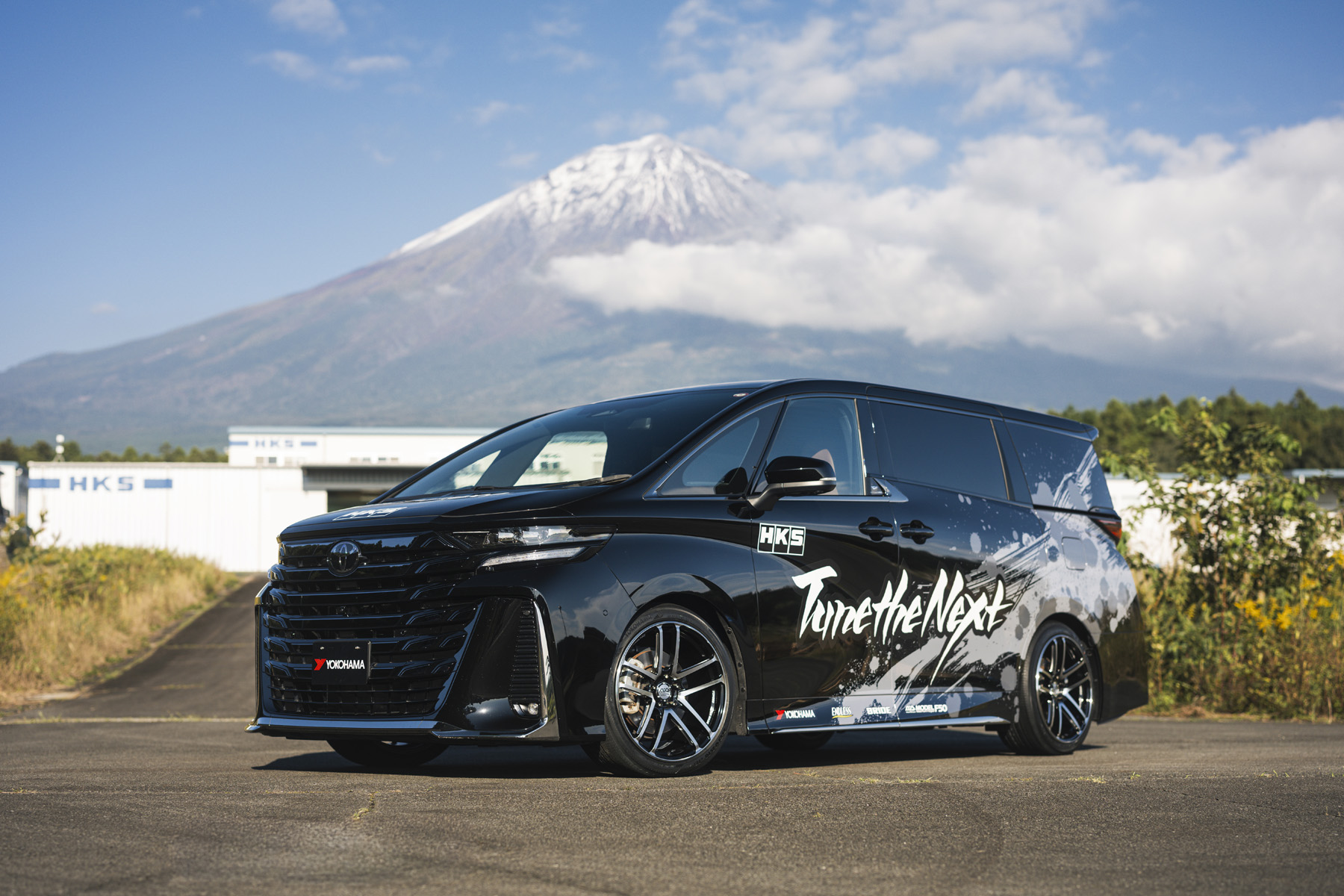 TOYOTA VELLFIRE Z Premier [TAHA40W] 2023y / HKS [DEMO-CAR] | 全国