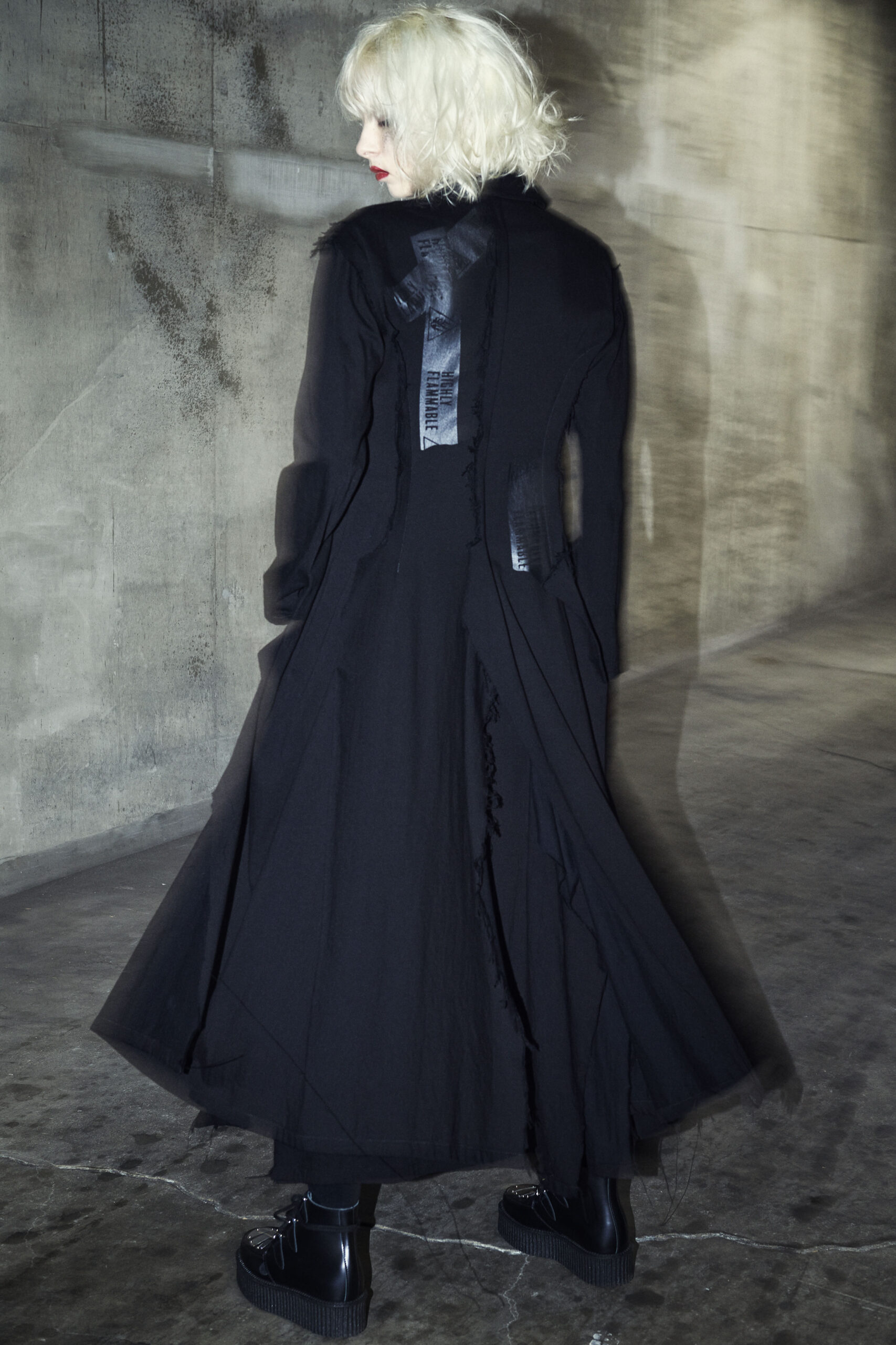 LIMI feu Autumn / Winter 2023-24 | Yohji Yamamoto (ヨウジヤマモト