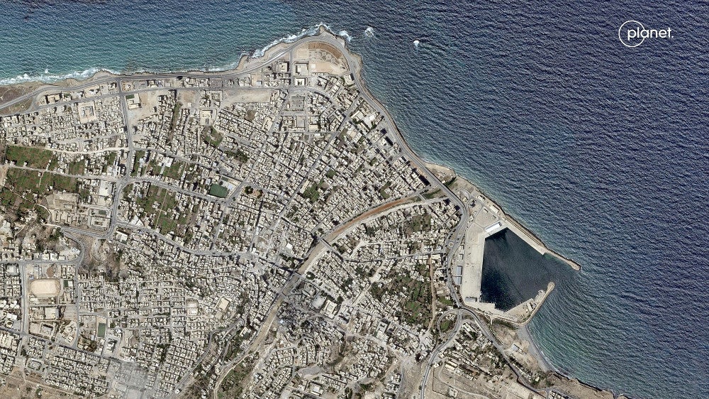 リビア洪水、乾燥地土壌が被害拡大させたか…専門家「地面が