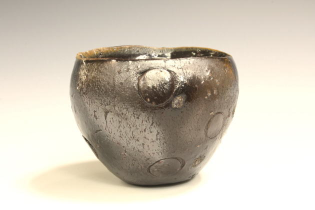 柳瀬美術店 / 伊勢崎晃一郎「黒酒呑-1」共箱[ISEZAKI Koichiiro]Sake cup