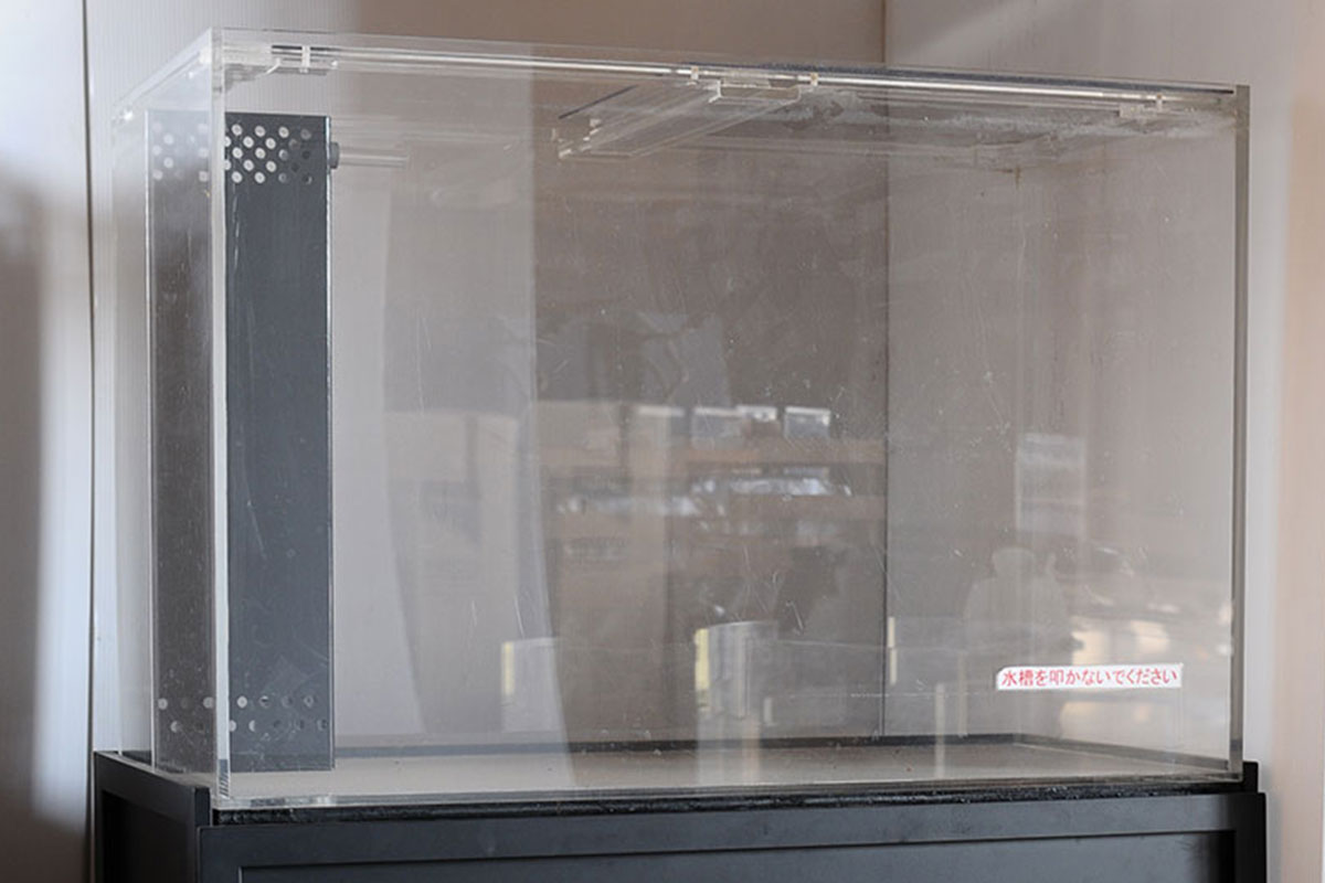 松*崇様 特注中古アクリル水槽 900×200×200 松*崇様 特注中古アクリル