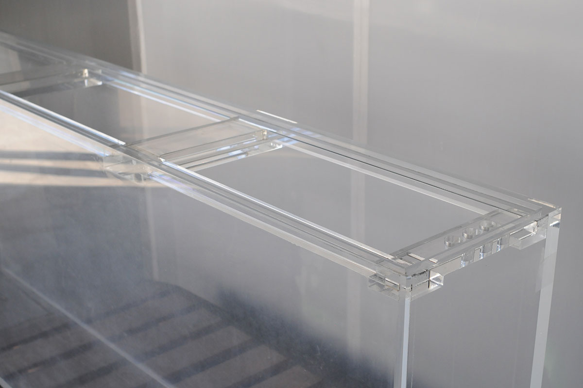 アクリル水槽 1400・2000 | 株式会社yasuda