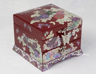 韓国漆螺鈿宝石小物入れ花蝶 螺鈿漆器 螺鈿 高級 螺鈿細工 宝石箱 花