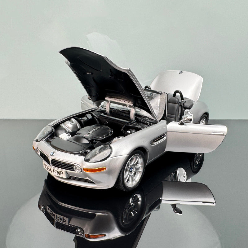 Kyosho BMW Z8 1:18 Scale Alloy Diecast Model – Interactive