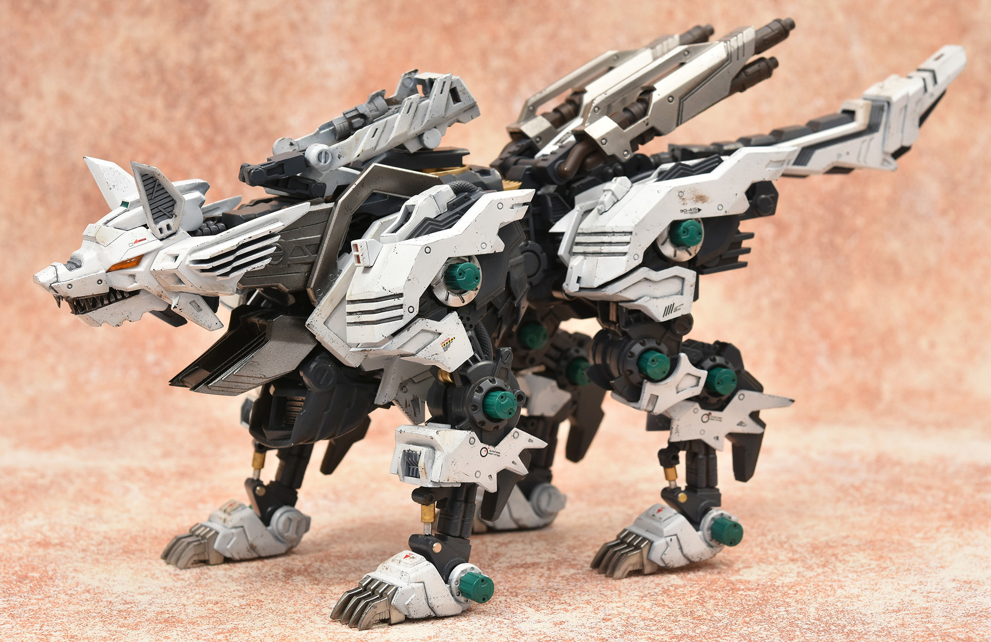 ZOIDS ケーニッヒウルフ/オオカミ型 未組立 RZ-053 ヘビーアームズ