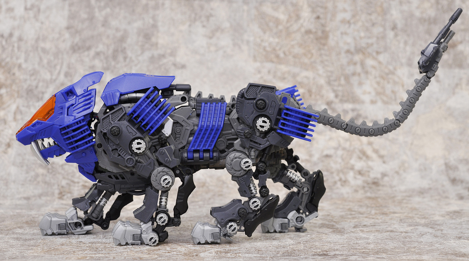 ゾイドマスターピース MPZ-01シールドライガー MPZ-02セイバータイガー