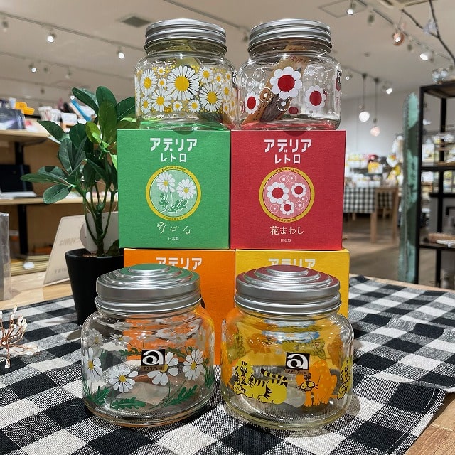 どこか懐かしくてかわいいレトロな食器