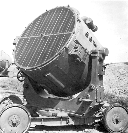 日本陸海軍の探照灯と空中聴音機（Japanese Searchlight and Sound