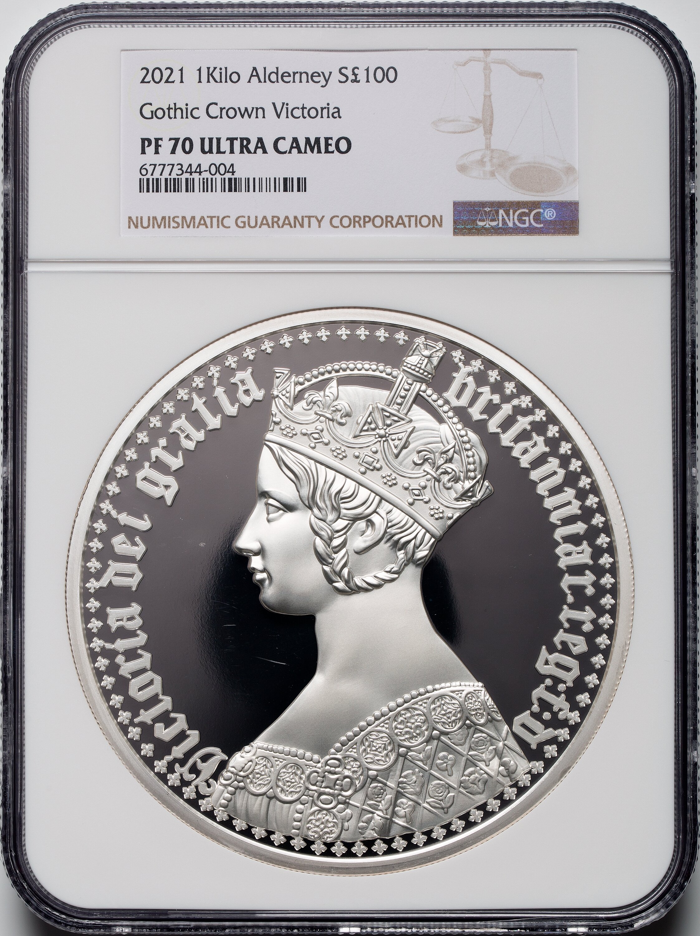 オルダニー2021年ゴシッククラウン ヴィクトリア1kg銀貨NGC PF70UCAM