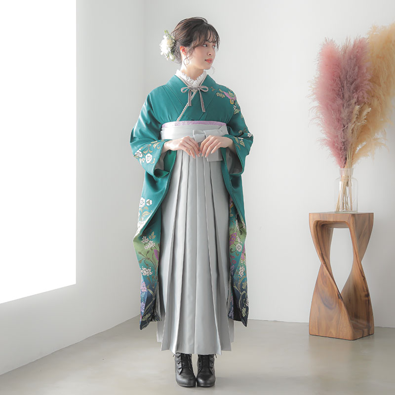振袖袴： R682 青緑 蝶と蔓草花☆(絹)│ 袴レンタル │ 京都着物