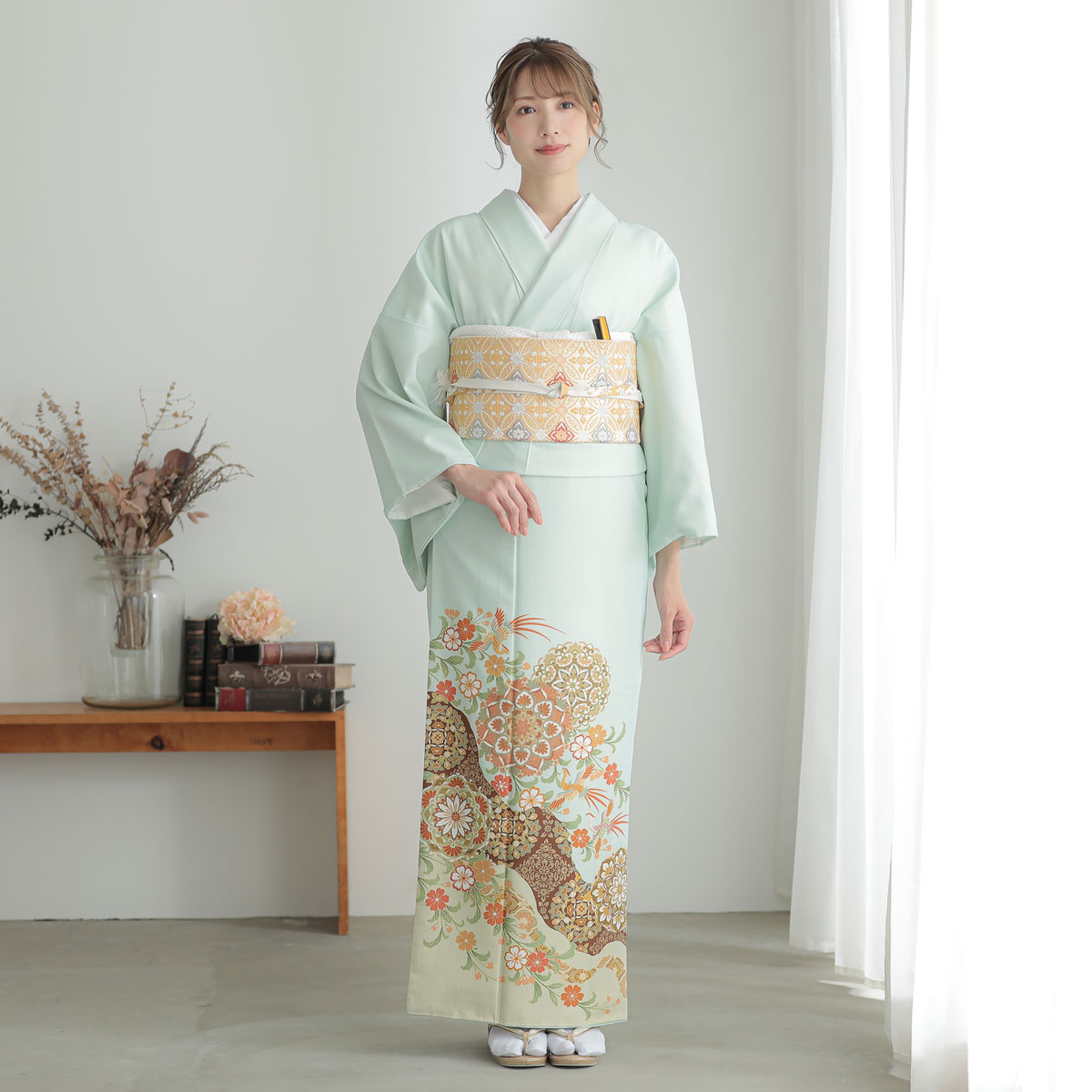 色留袖：E203 ジャパンスタイル 薄青緑 華紋鳳凰| 色留袖レンタル