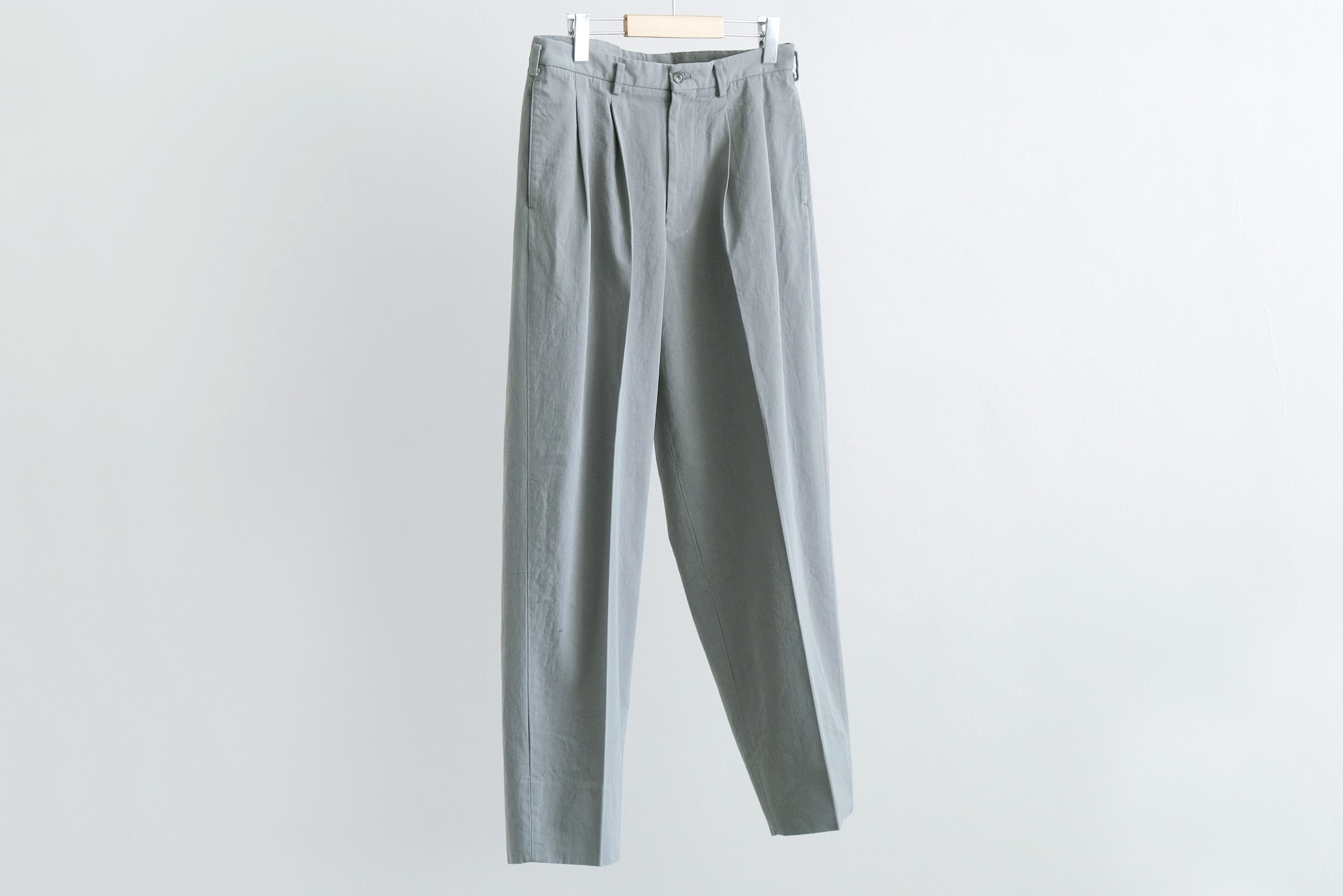 George” 2 PLEATED CHINO TROUSER / PRODUCT DYE - WUNDER