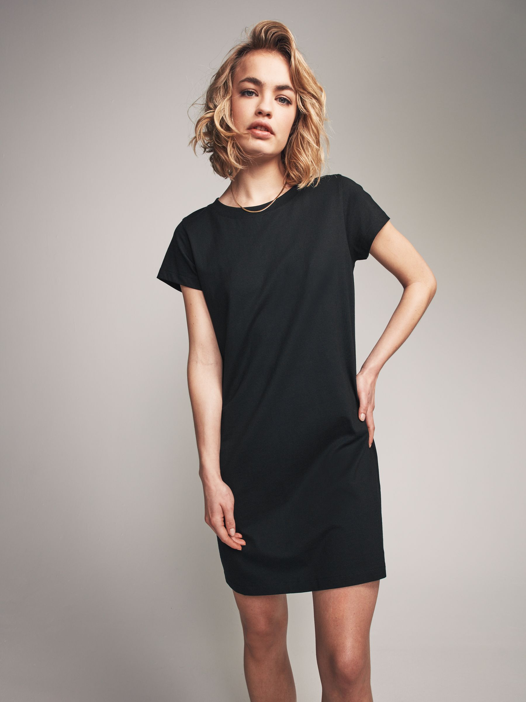 Next：日本 ブラック/グレー/ホワイトストライプ - The Set 半袖 T