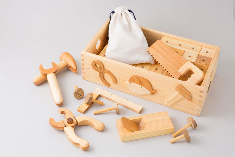 ちびっ子大工道具セット 木のノベルティ・OEM 山のくじら舎