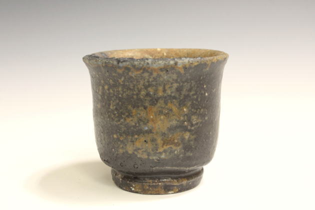 森陶岳 ☆ 備前 窯変 ぐい呑 ☆ 共箱 共布 ☆ 轆轤の見事さと景色の