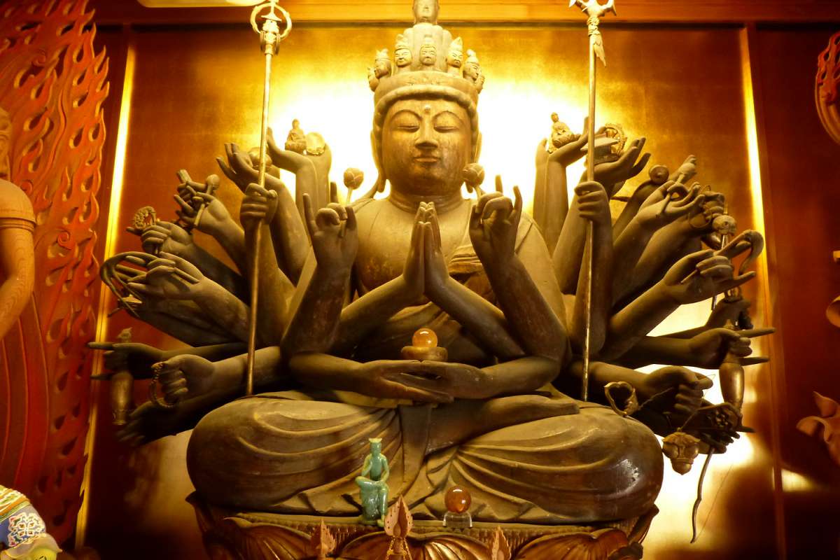 本尊 十一面千手千眼観世音菩薩像｜卍明王山 普門寺｜兵庫県赤穂市