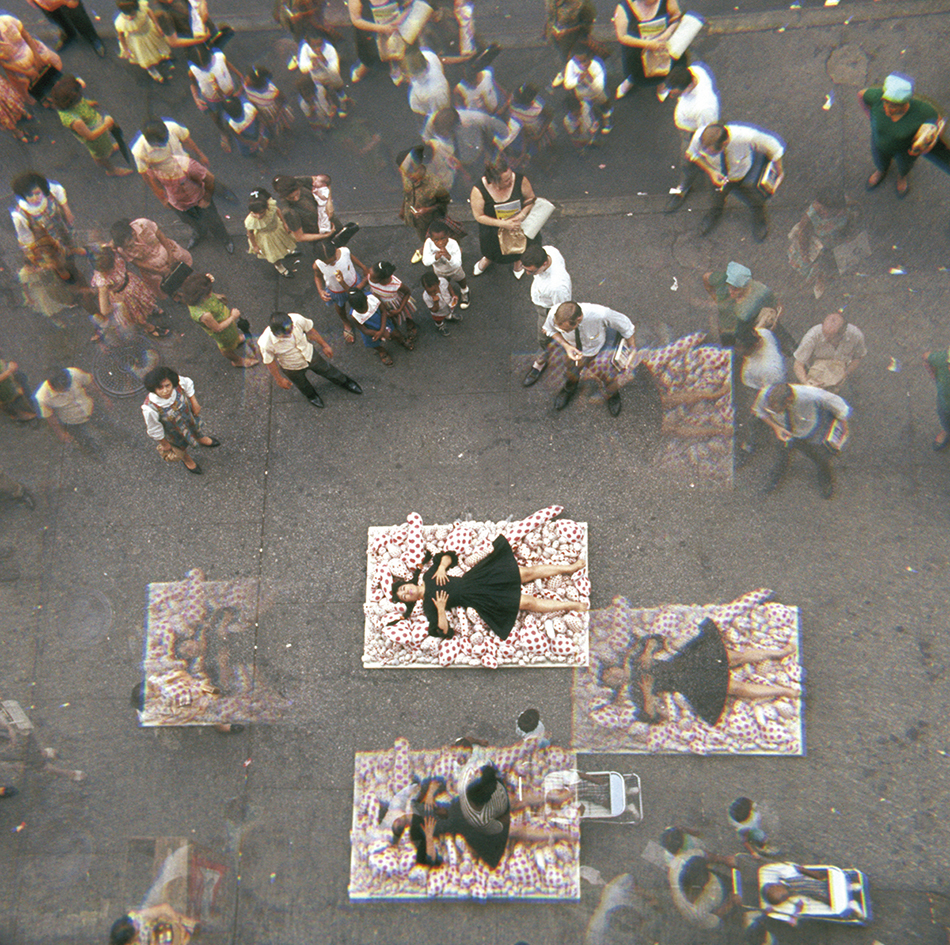 開催中の展示 – YAYOI KUSAMA MUSEUM 草間彌生美術館