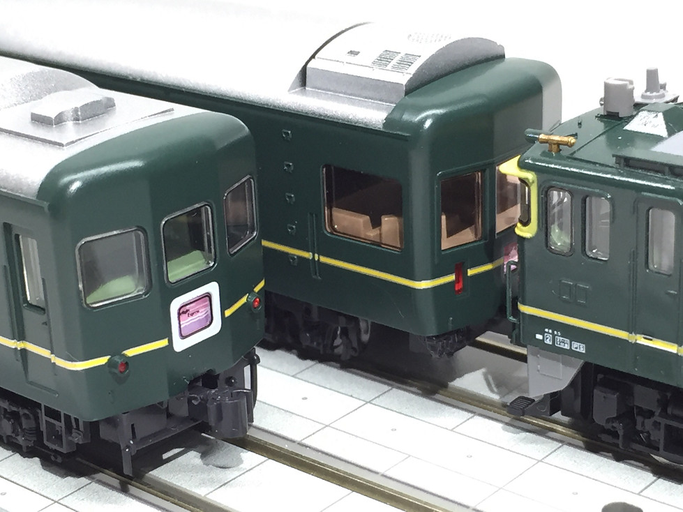 24系（特別なトワイライトエクスプレス）を弄る。その1 ボディー