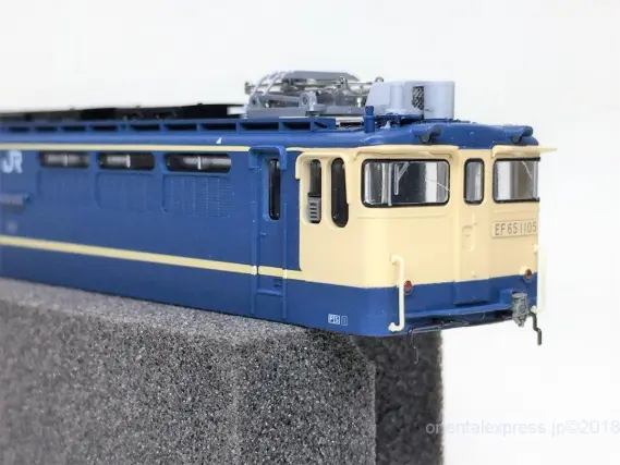 EF65 2000番台 JR貨物2次更新色が入線しました。KATO 3061-4