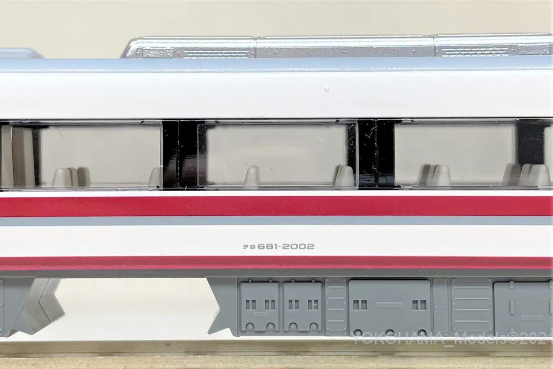 北越急行681系「スノーラビットエクスプレス」が入線しました。2021