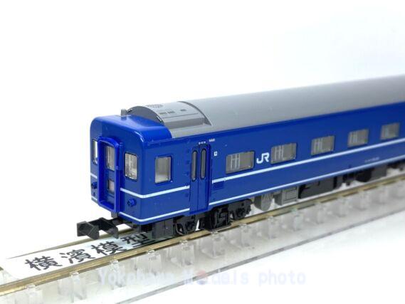 14系 寝台特急「さくら・はやぶさ/富士」が入線です。KATO 10-1800