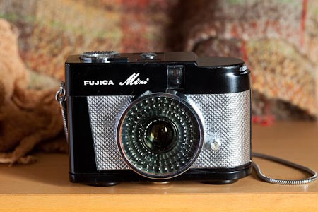 女子カメラ、フジカミニ: よもやまカメラ