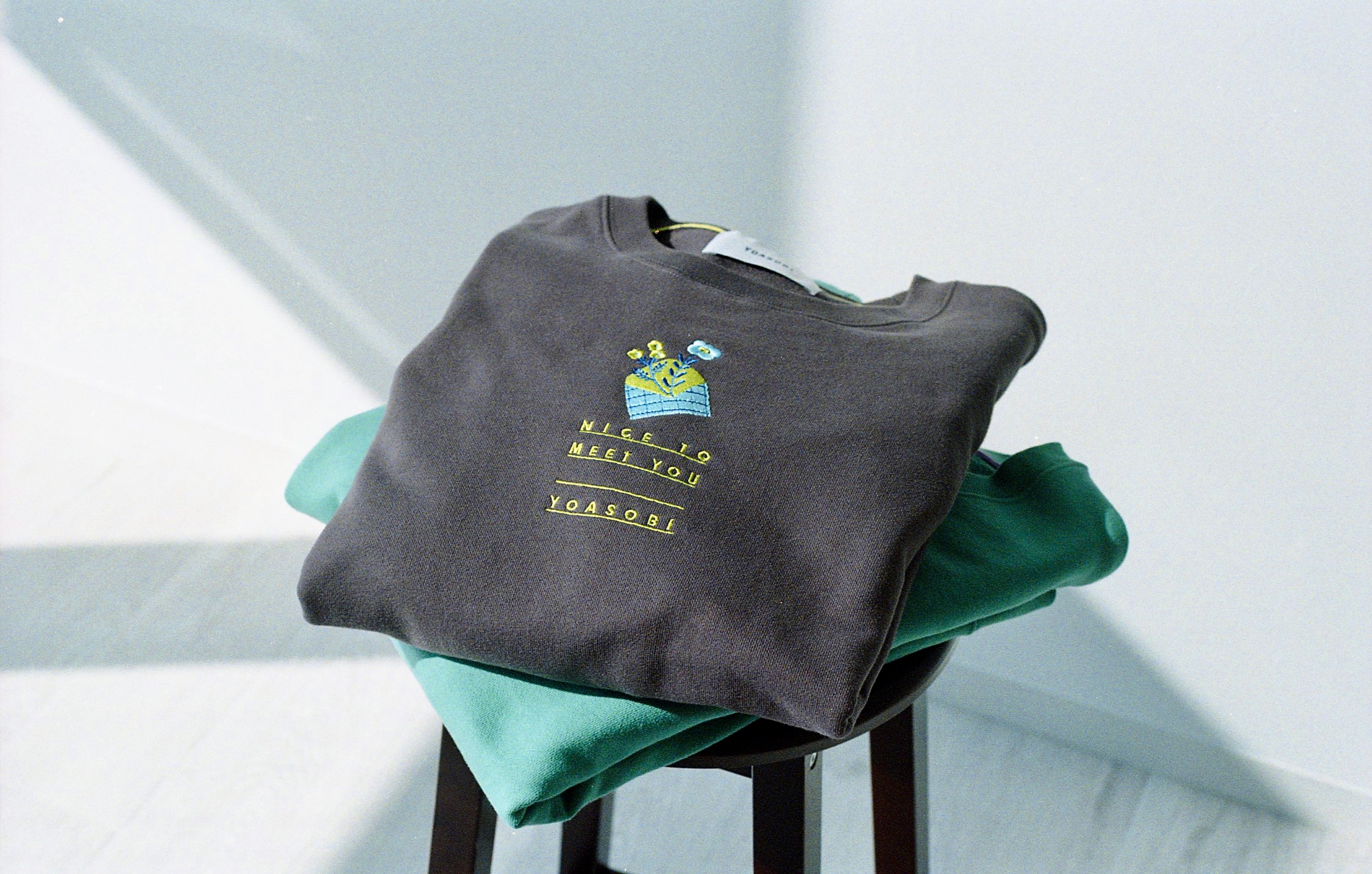 YOASOBI × vaultroom TEE チャコール XL おまけ付き