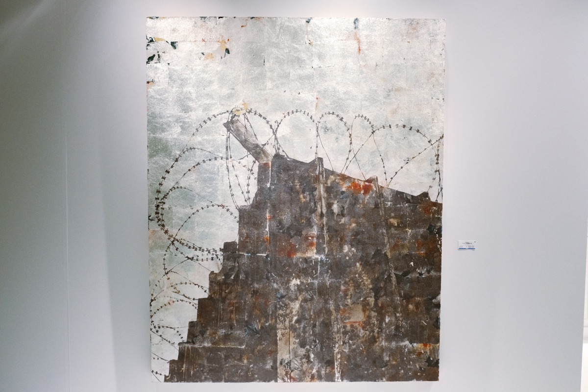 小谷くるみ「Silver」｜“時間、痕跡、気配”をテーマに描いたアート