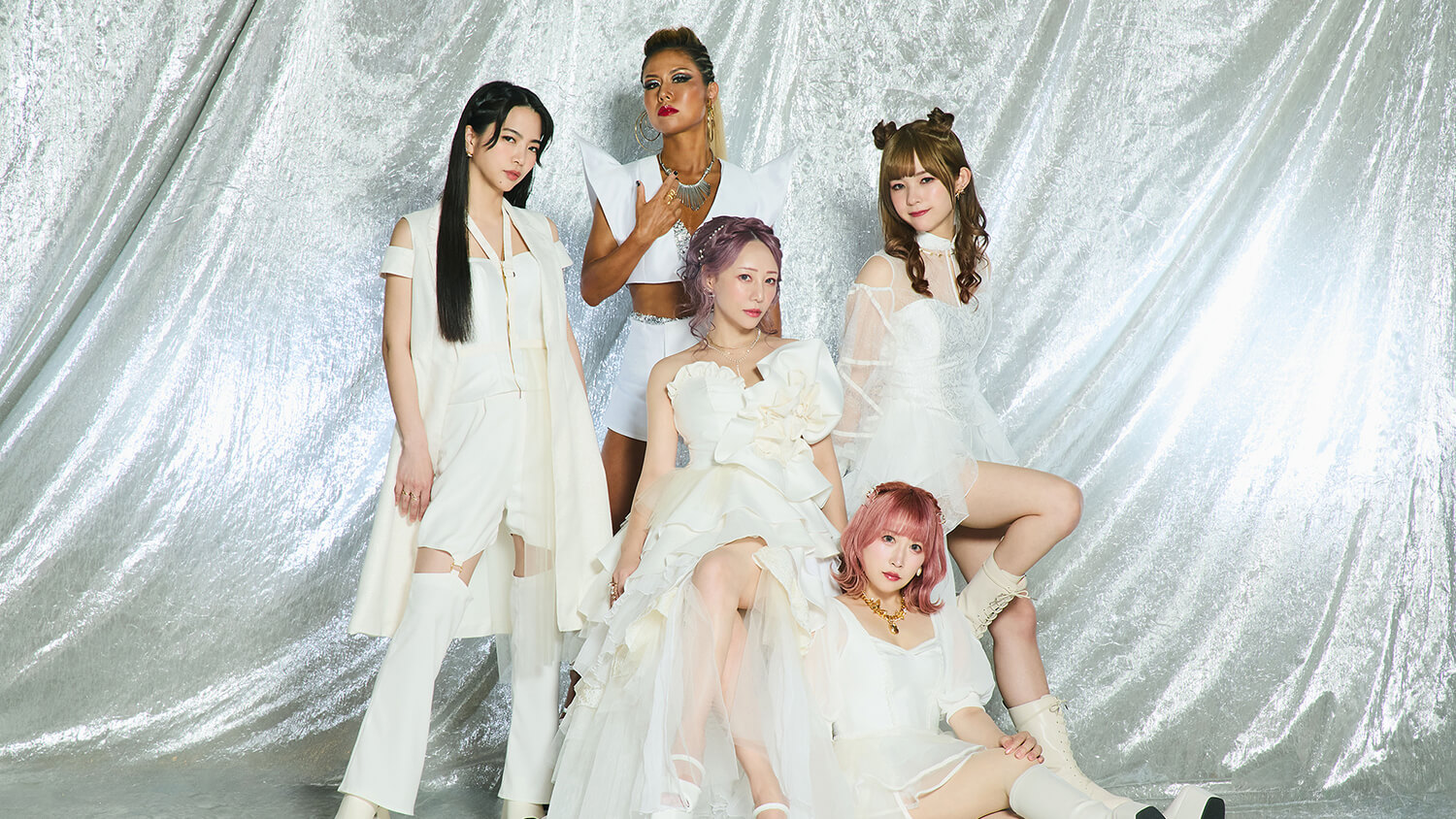 LOVEBITES/メンバー直筆サイン入りポスター A2サイズ。 LOVEBITES