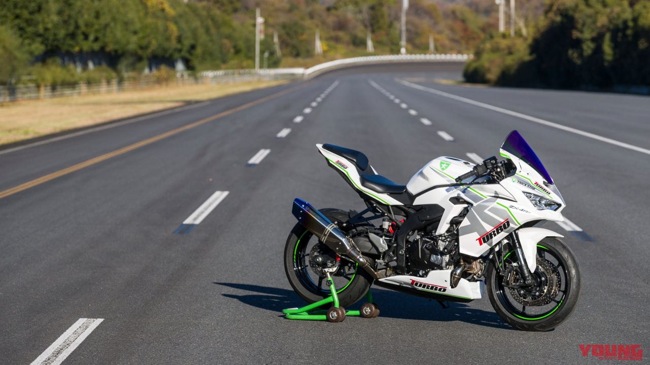 かよちん トリックスター / Ninja ZX-4RR / ZX-4R SE(24-26
