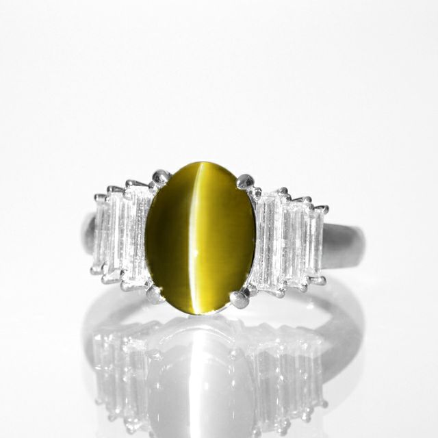 クリソベリルキャッツアイ5.76ctプラチナリングダイヤ0.91ct付(中央