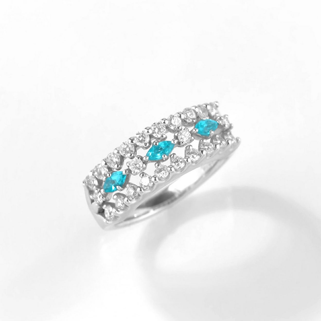 ブラジル産バターリャ鉱山パライバトルマリン0.197ctプラチナリング