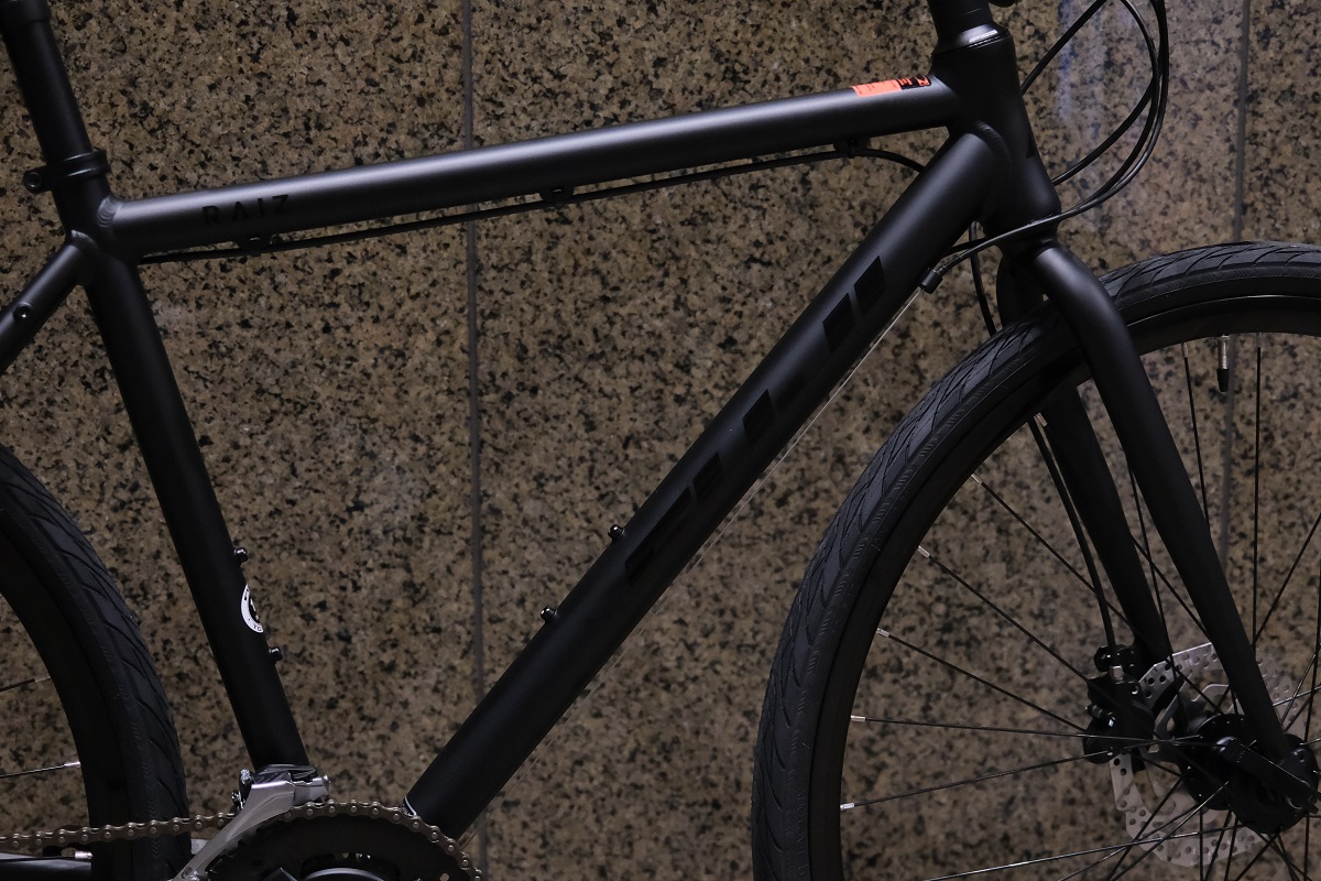 FUJI】才色兼備なRAIZ DISC | 池袋で自転車をお探しならY's Road 池袋本館