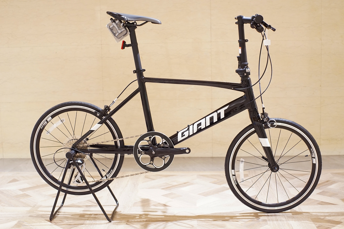 GIANT 「ジャイアント」 IDIOM2 2023年モデル ミニベロ