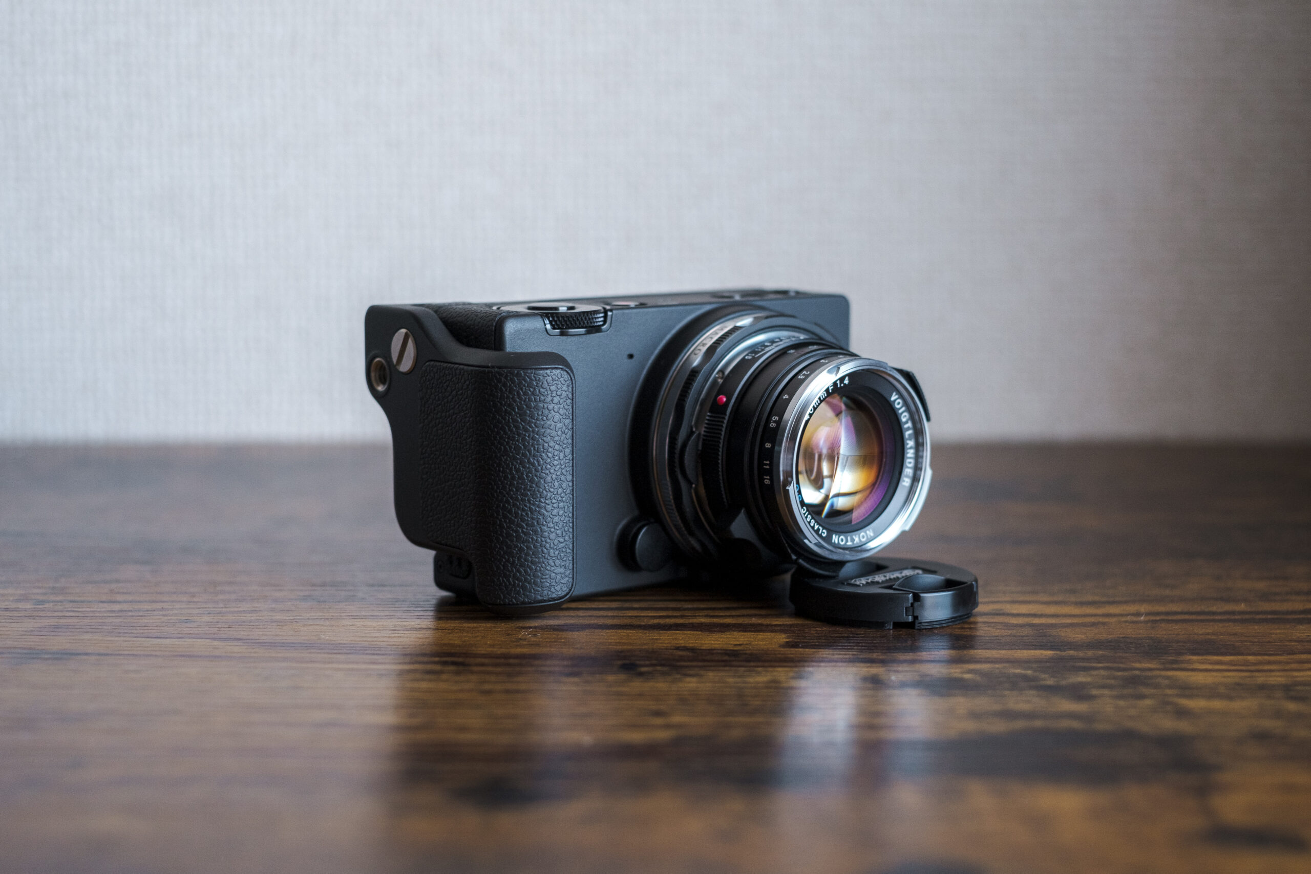 SIGMA fpボディ＋純正ハンドグリップ（HG-11） SIGMA fpの純正ハンド