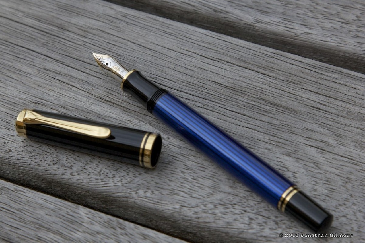 Pelikan Souveran M400 Blue Black Fountain Pen Fine/Medium/Broad nib