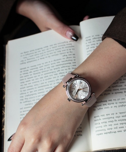 お箱付VivienneWestwood オーブ/クリスタルキューブウォッチ お箱付