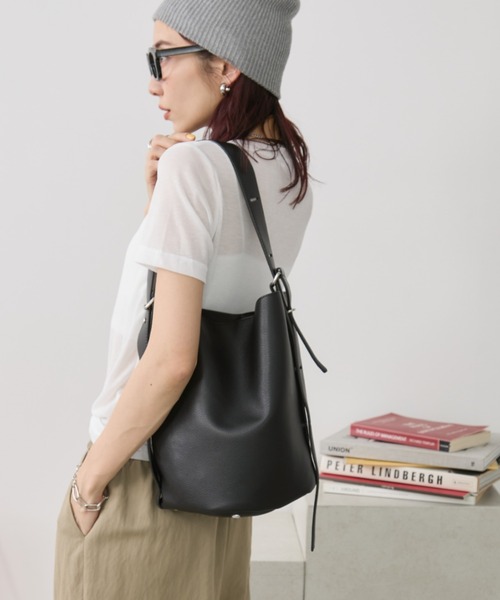 Auntie Rosa Holiday（アンティローザホリデー） ショルダーバッグ