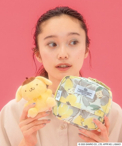 13点 SEVENTEEN ×サンリオキャラクターズ スクエアポーチ バラ売ok 13